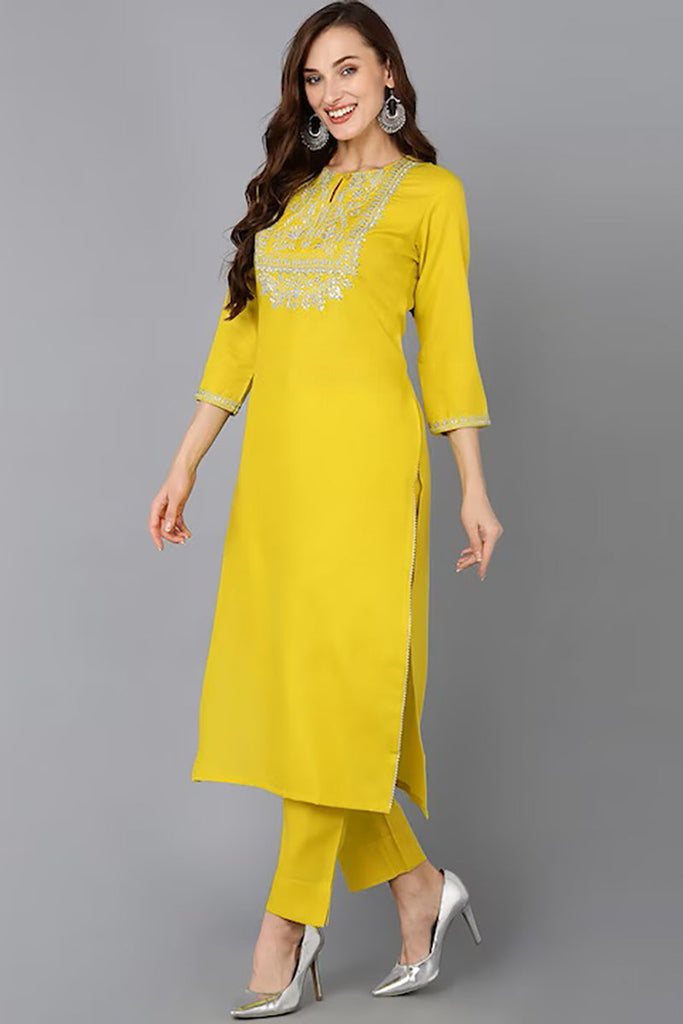 Yellow Viscose Rayon Solid Straight Kurta VCK9111