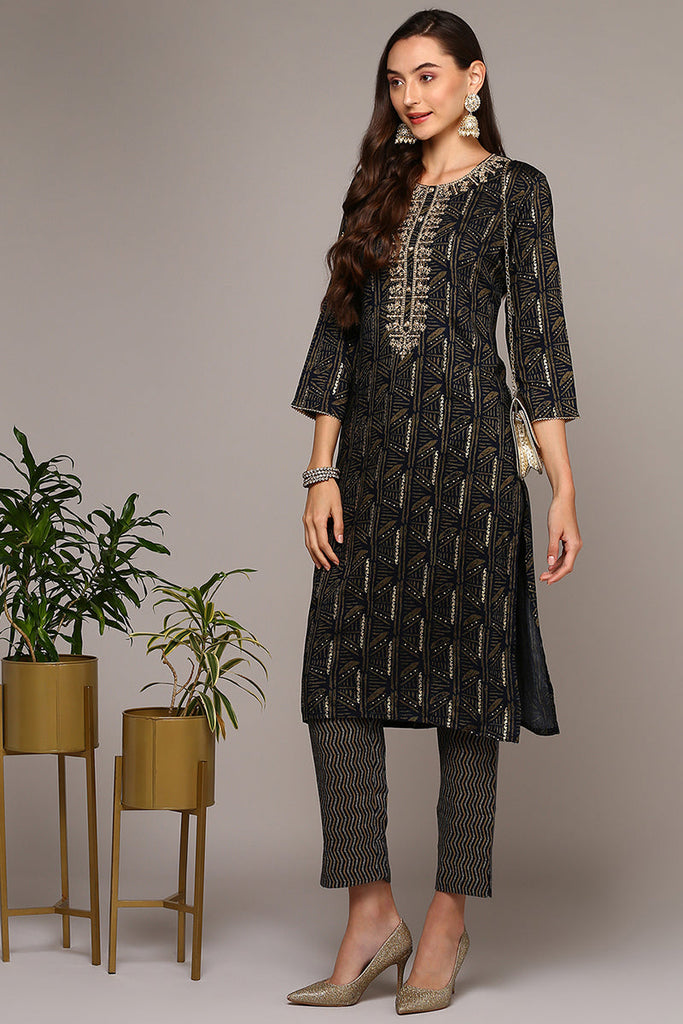 Blue Silk Blend Ethnic Motifs Straight Kurta VCK9130