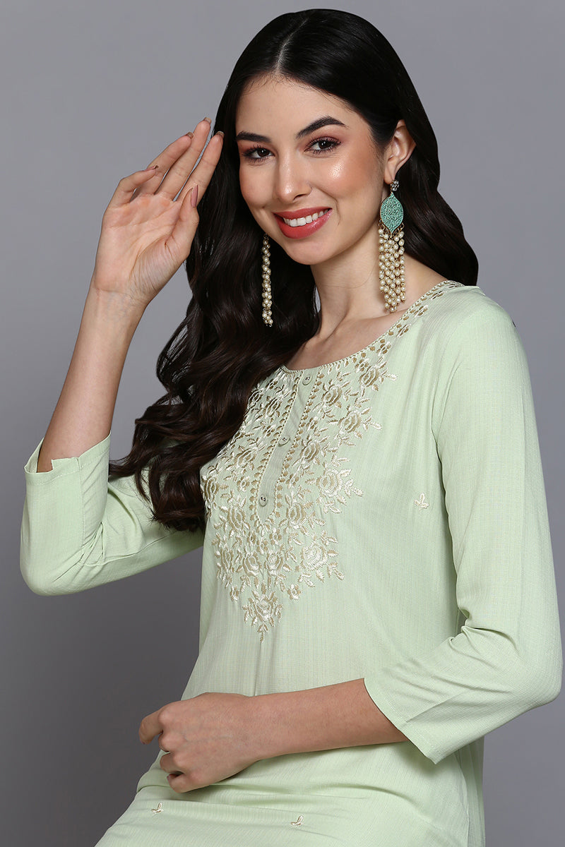 Cotton Blend Lime Green Embroidered Straight Kurta VCK9360