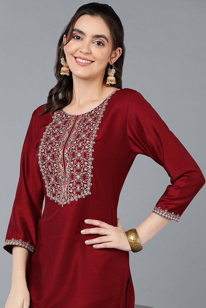 Silk Blend Maroon Embroidered Straight Kurta VCK9385