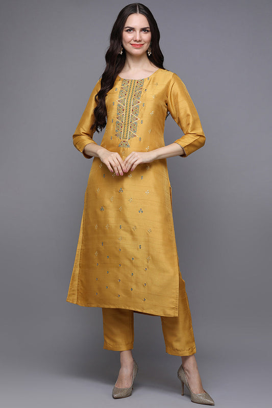 Yellow Silk Blend Ethnic Motifs Straight Kurta VCK9484