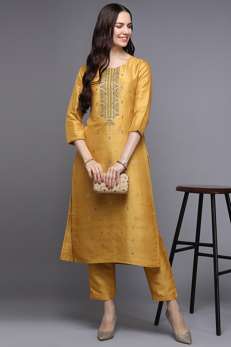 Yellow Silk Blend Ethnic Motifs Straight Kurta VCK9484