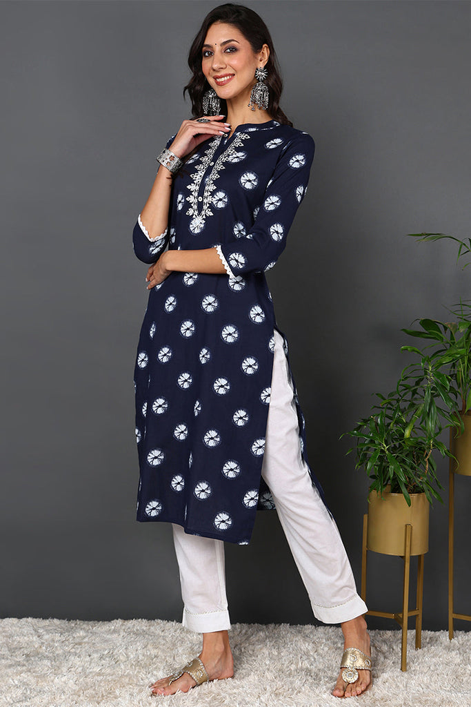 Blue Cotton Embroidered Ethnic Motifs Straight Kurta VCK9568