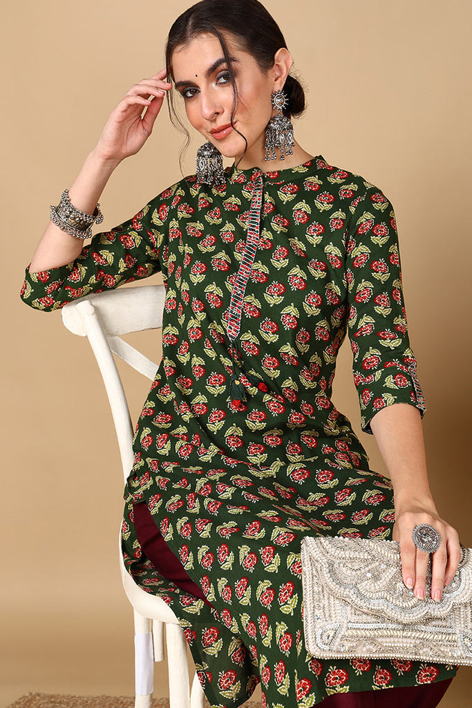 Green Cotton Floral Printed Straight Kurta VCK9672