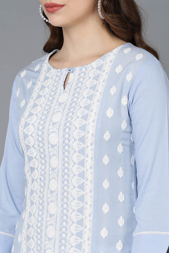  Women Blue Silk Embroidered Kurta