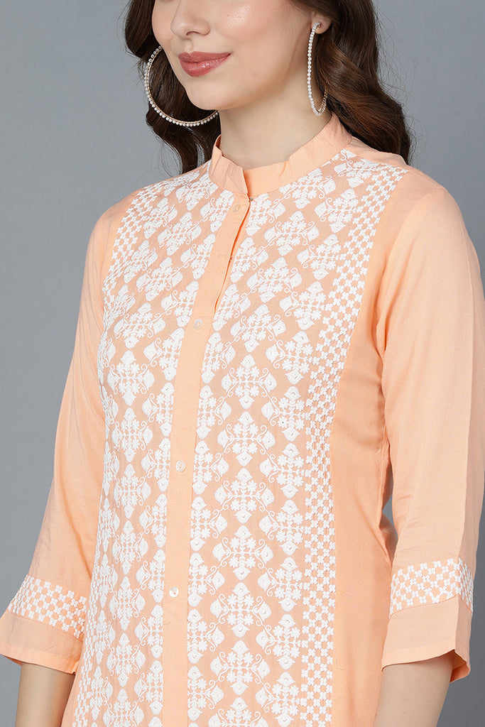   Women Peach-Coloured & White Floral Embroidered Thread Work Kurta