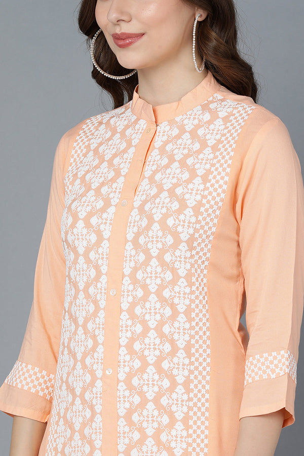   Women Peach-Coloured & White Floral Embroidered Thread Work Kurta