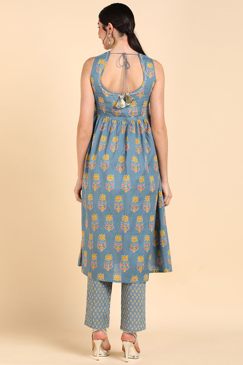  Women Blue Printed Kurta With Trousers 