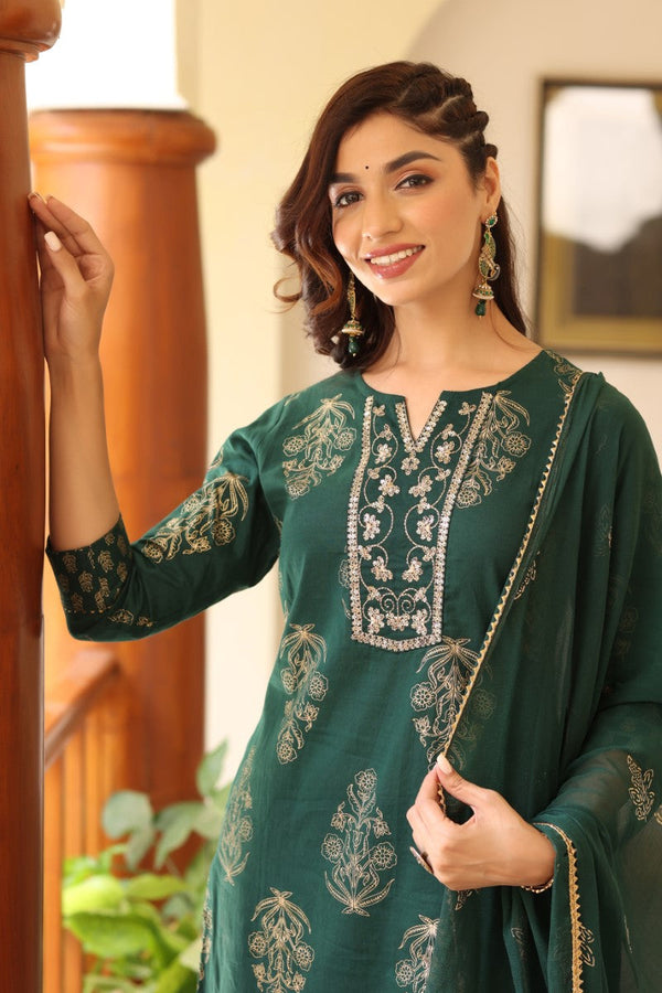  Women Green Gold Ethnic Print Sequin Detail Cotton Kurta with Trousers Dupatta