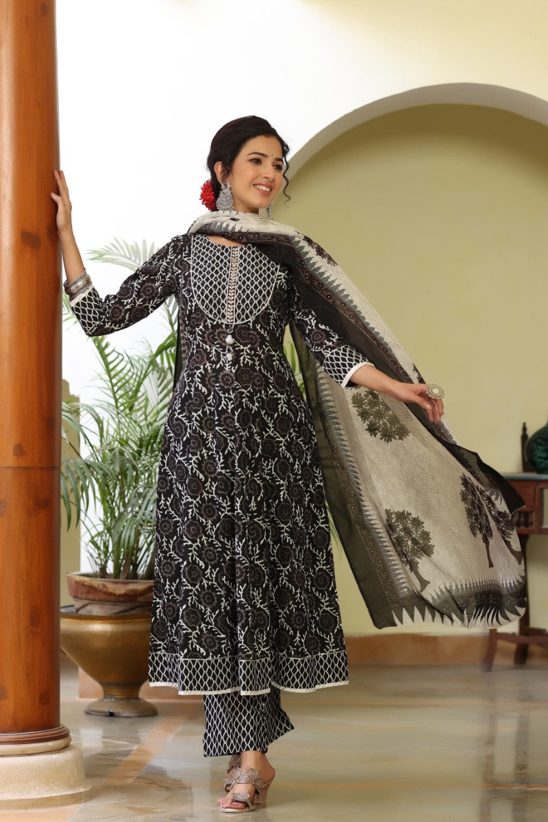  Women Black White Printed Sequinned Pure Cotton Kurta with Trousers Dupatta