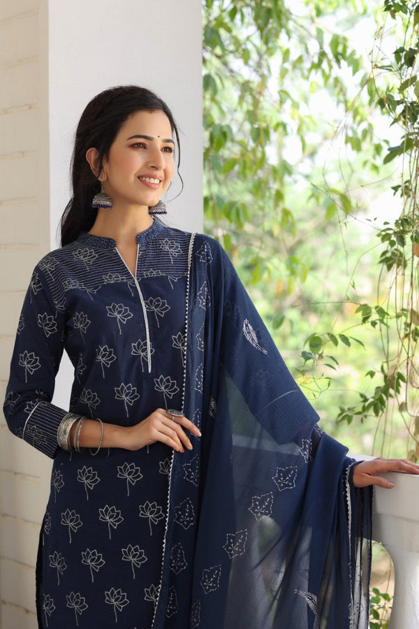  Women Navy Blue Floral Printed Regular Pure Cotton Kurta with Palazzos With Dupatta