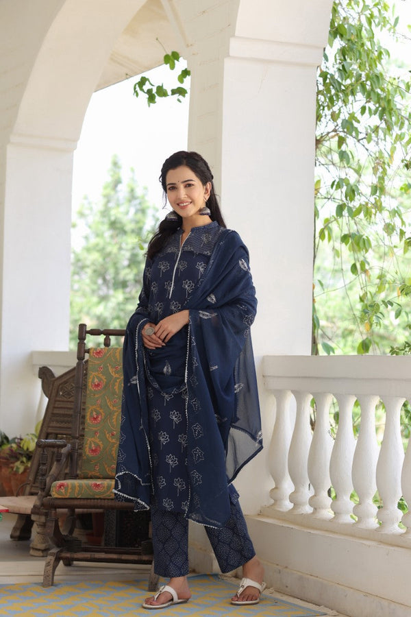  Women Navy Blue Floral Printed Regular Pure Cotton Kurta with Palazzos With Dupatta