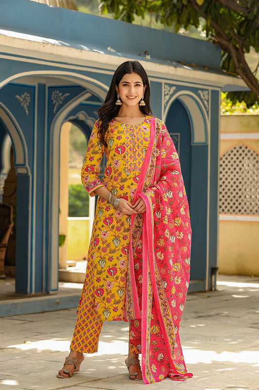  Women Mustard Yellow Pink Ethnic Motifs Print Cotton Kurta with Trousers Dupatta