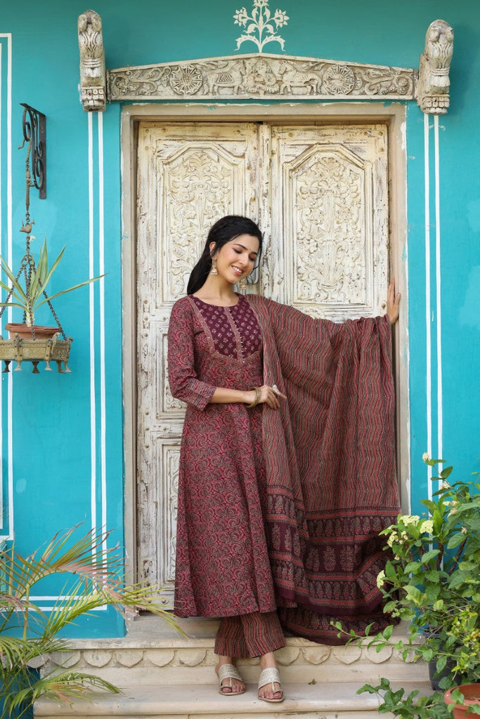  Women Maroon Ethnic Motifs Printed Regular Pure Cotton Kurta