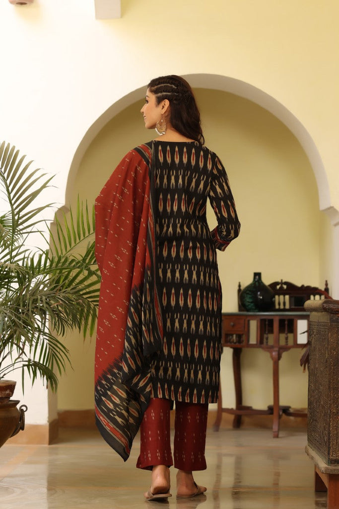  Women Black Ethnic Motifs Printed Panelled Pure Cotton Kurta