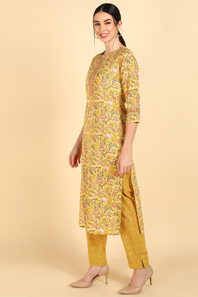  Women Yellow Printed Kurta Trousers With Dupatta