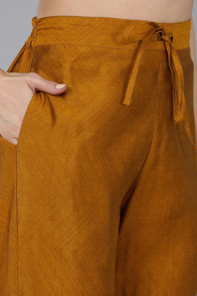 Gold Silk Blend Bandhani Straight Kurta Trousers With Dupatta 