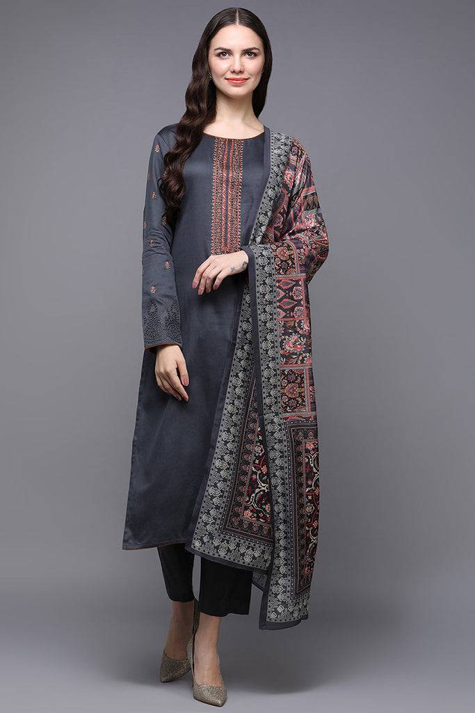 Grey Pure Cotton Ethnic Motifs Straight Suit Set VKSKD1949