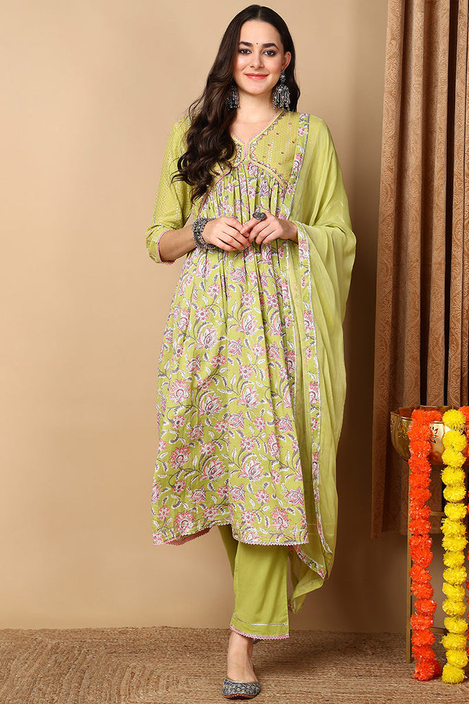 Green Pure Cotton Floral Printed Flared Style Suit Set VKSKD2033