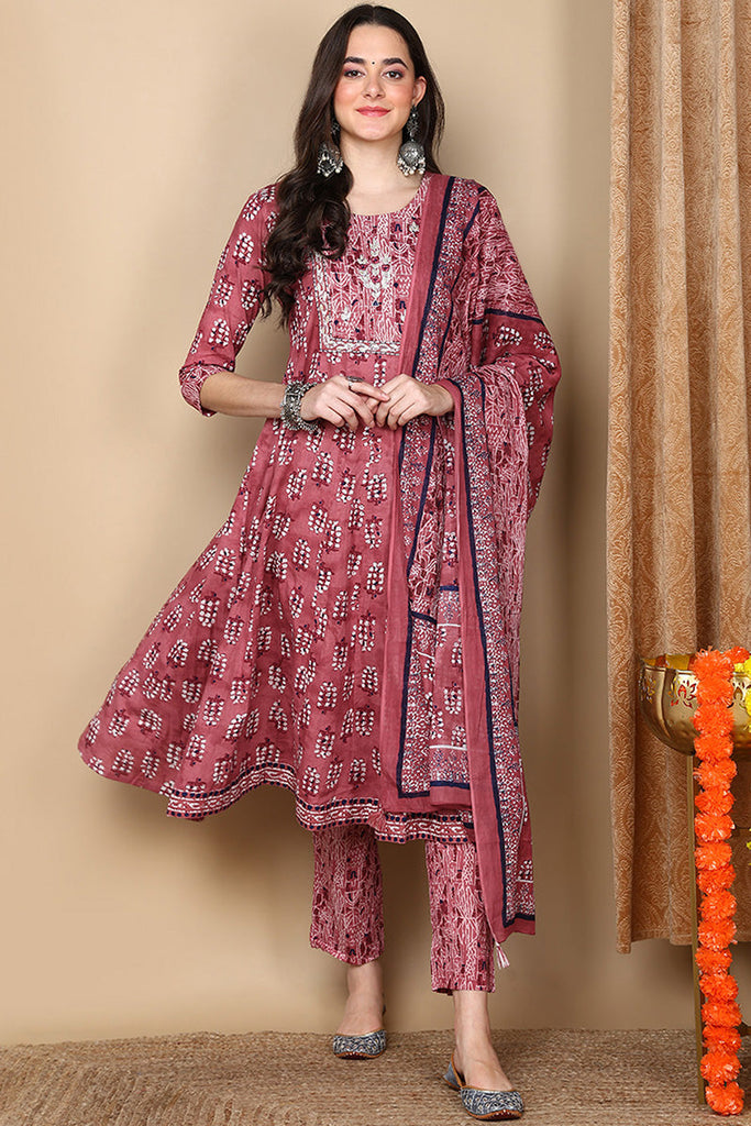 Pink Pure Cotton Ethnic Motifs Printed Flared Suit Set VKSKD2113