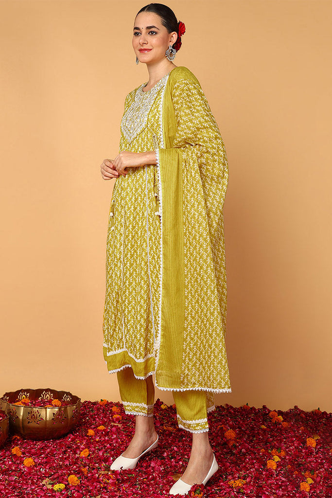 Yellow Viscose Rayon Ethnic Motifs Printed Flared Suit Set VKSKD2141