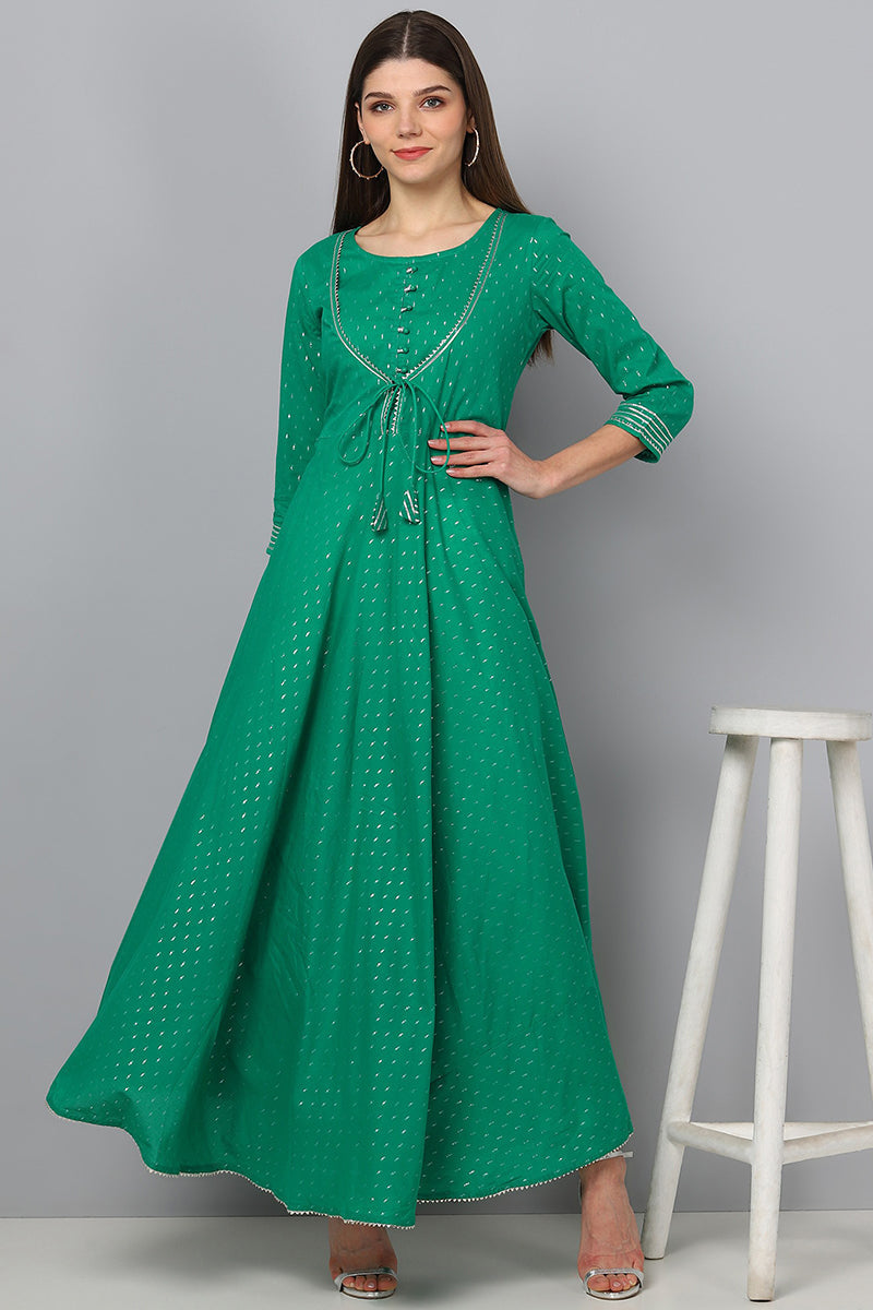  Women Green Embroidered Kurta 